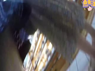[偷拍] 超市#!尾随狂拍！(!% 年轻?(美女裙底春光全泄露